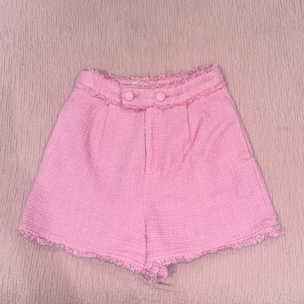 Cinq à Sept High-Rise Pink Tweed Pleated Shorts